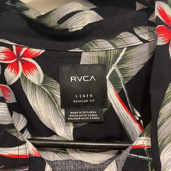 Like new, worn once and dry cleaned - Picture 2 of 3